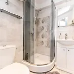 Pluke Apartman *